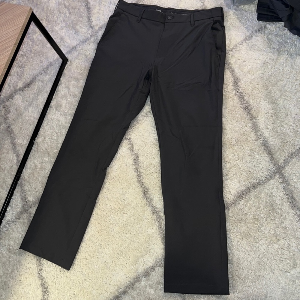 Men’s Gray Izod Straight Tapered Pants